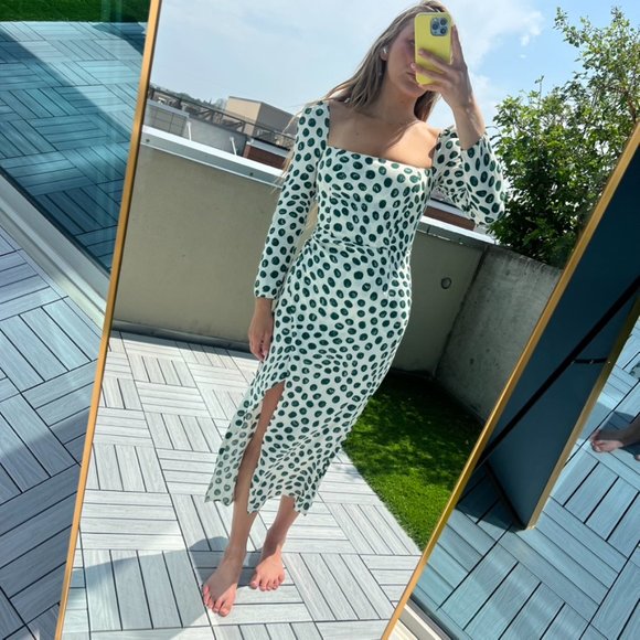 Reformation Hilda long-sleeve midi dress in Tapioca - Picture 4 of 13